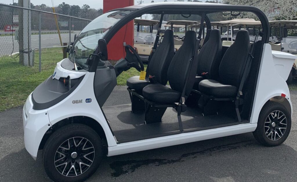 Gem e4 golf cart