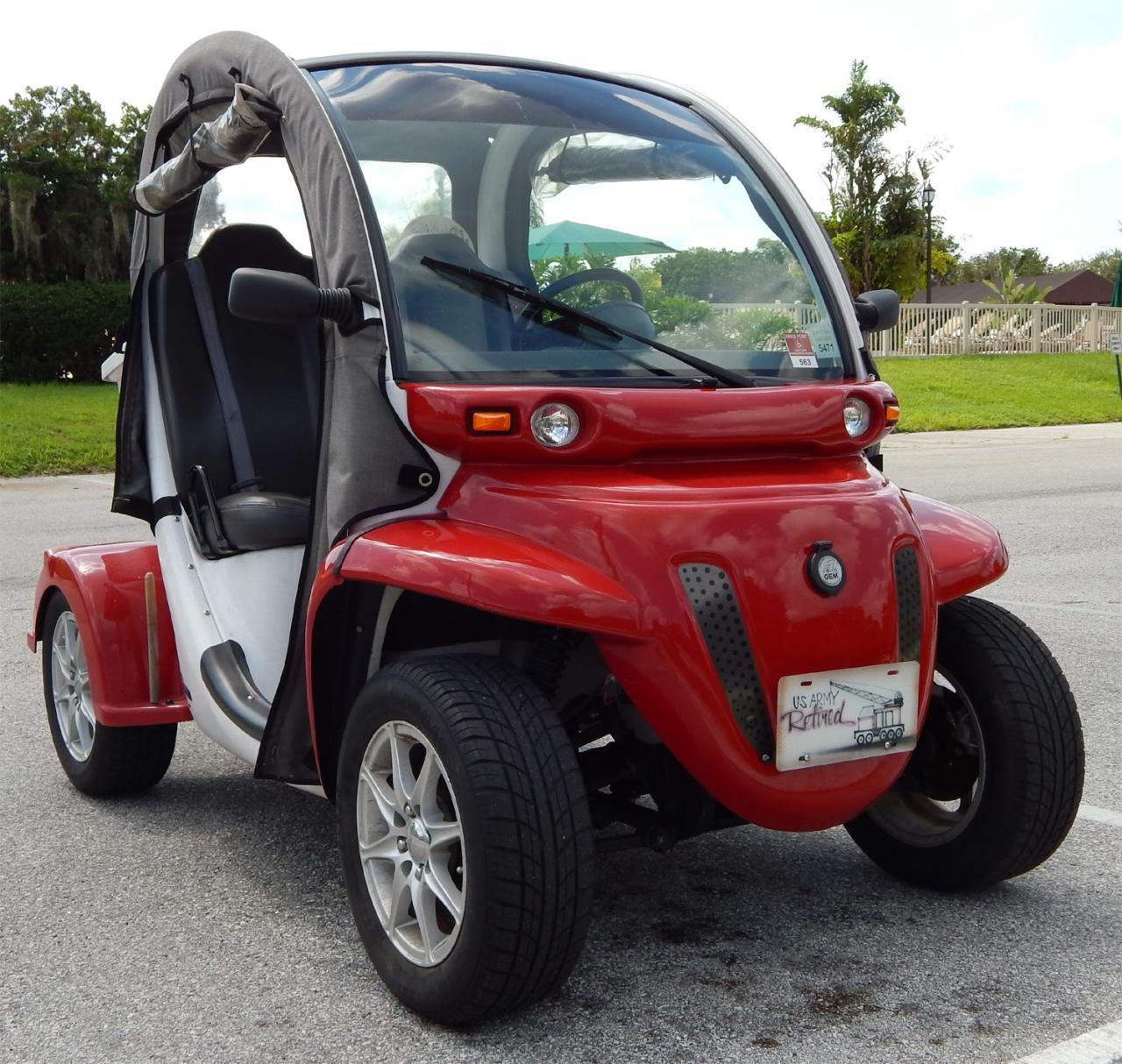 Gem e2 golf cart