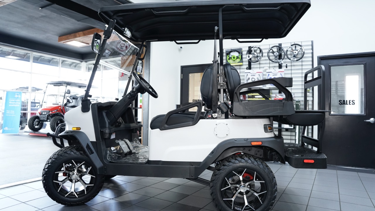 Denago golf cart